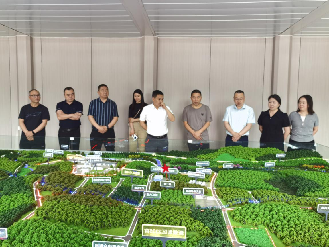 昭化区人大常委会副主任王大俊带队到旺苍县学习考察民营经济发展